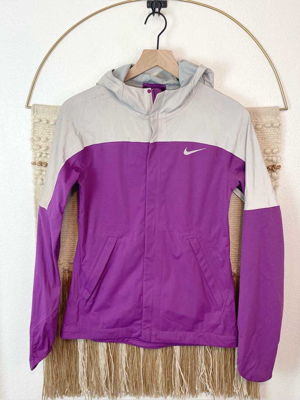 Nike Women's Shield Runner Flash Purple Reflective Hooded Jacket Waterproof XS